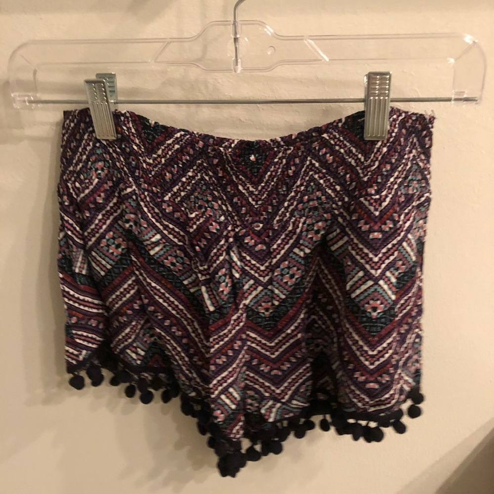 Flowy patterned shorts